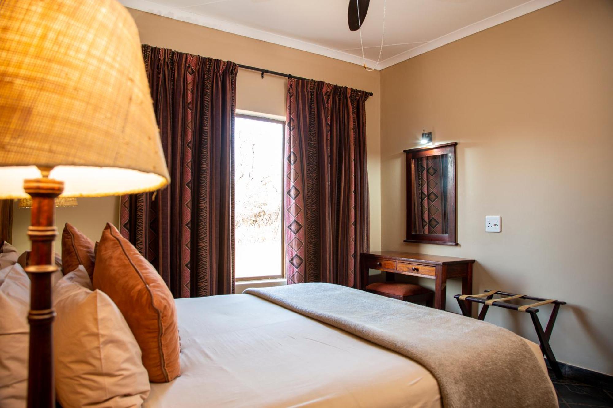 Sondela Nature Reserve & Spa Chalets Bela-Bela Kamer foto